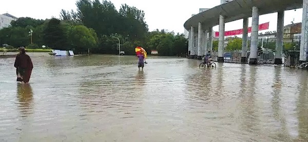 山東大暴雨，羅德移動泵車隨時待命