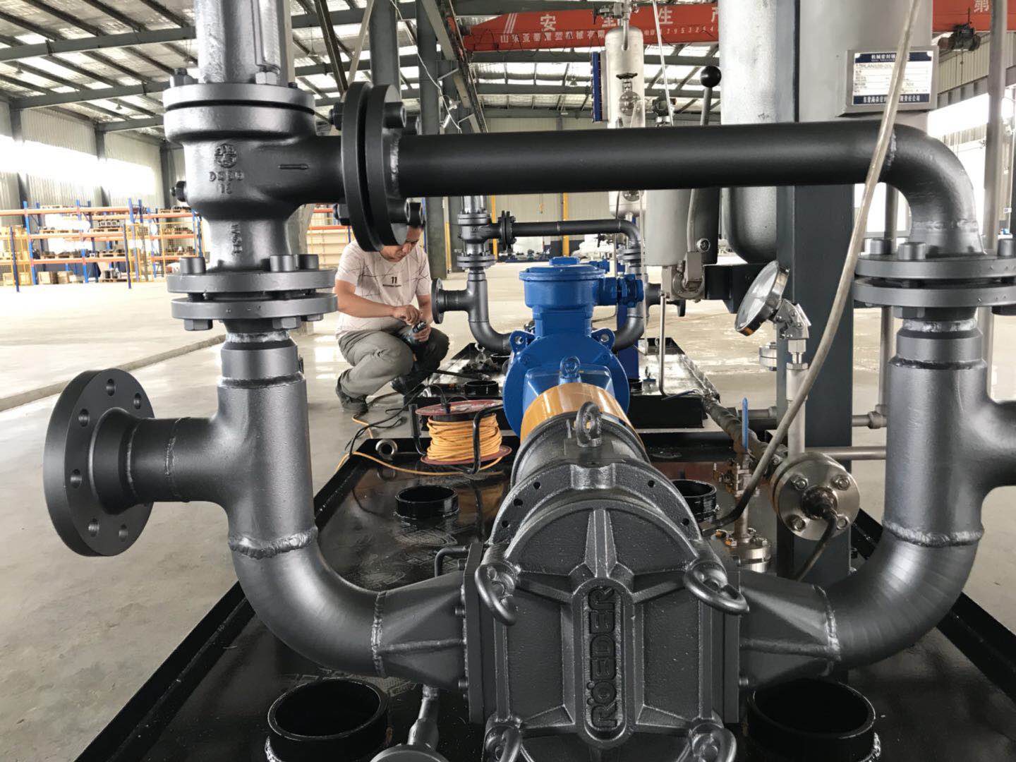 無(wú)堵塞轉(zhuǎn)子泵高效節(jié)能且耐磨損維護(hù)費(fèi)用低。